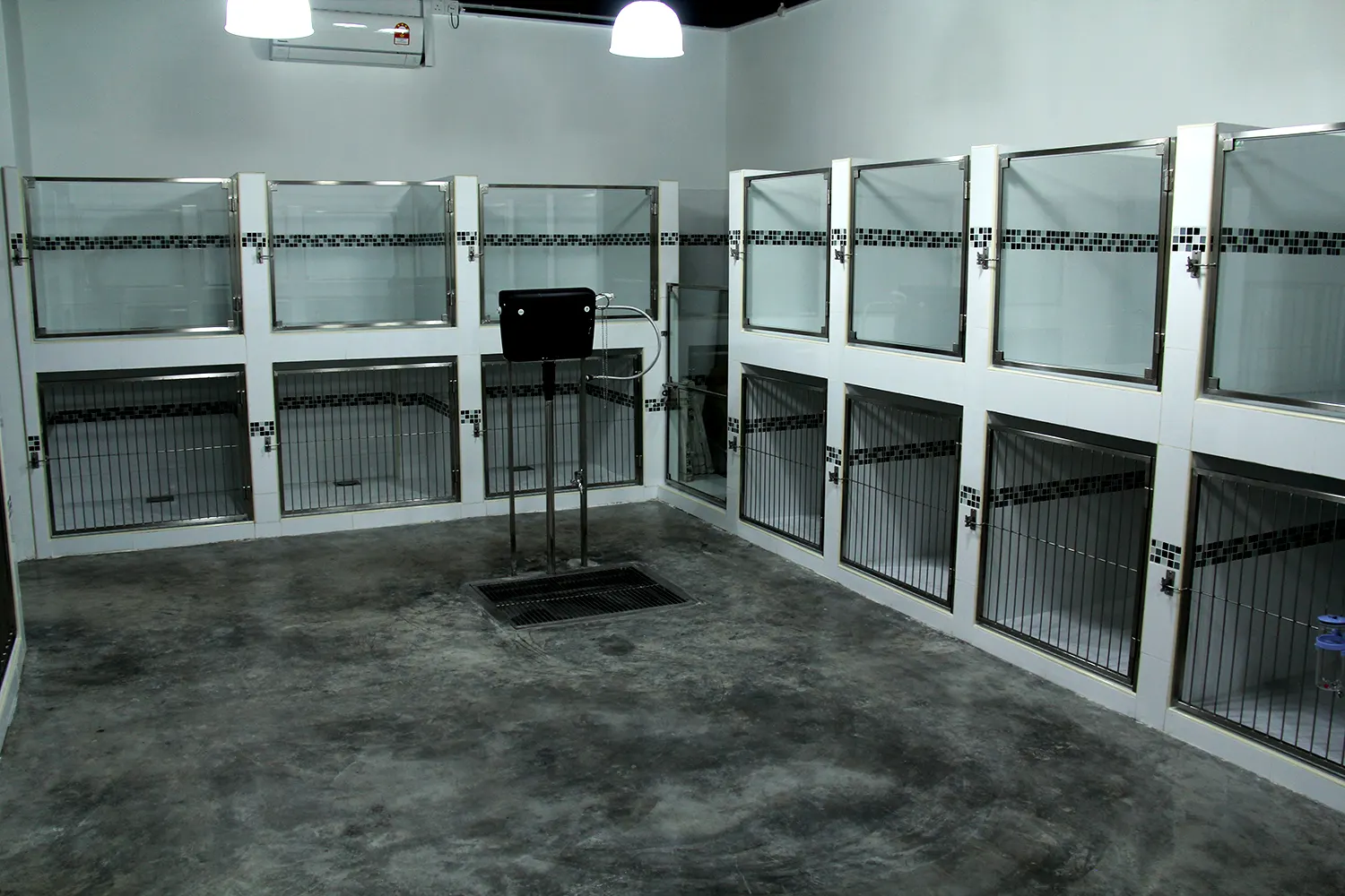 Wash area at the PGH pet hotel